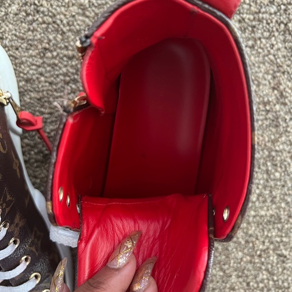 Louis Vuitton sneakers - Picture 3 of 4